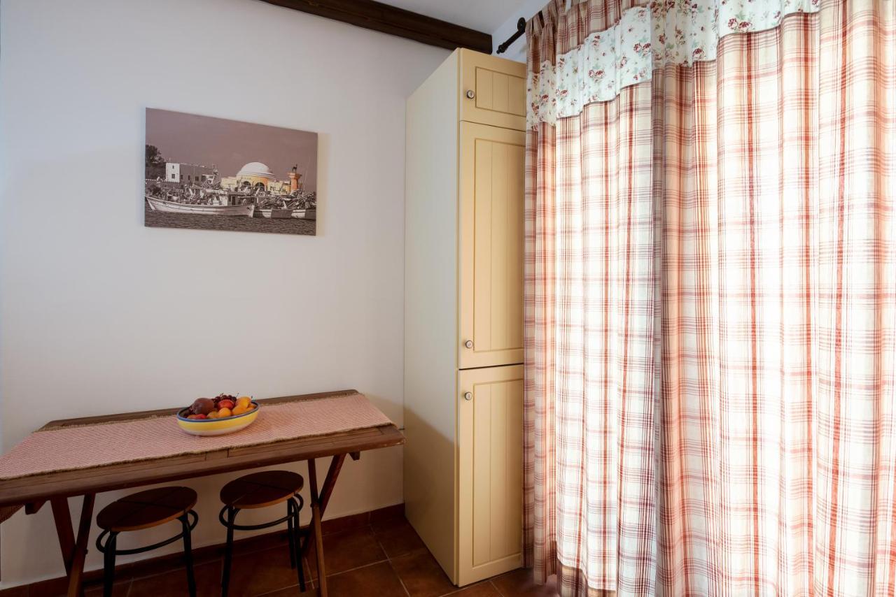 Villa Salamina Lakhania Bagian luar foto